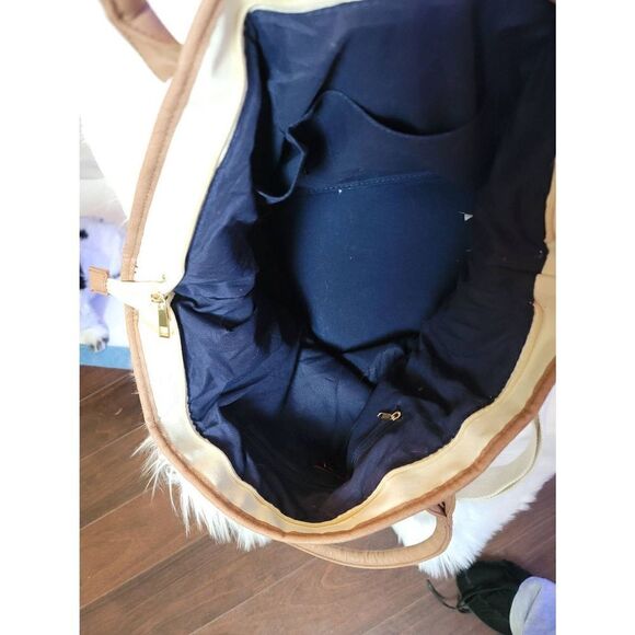 Cream Lace Weekender Bag - Picture 6 of 6